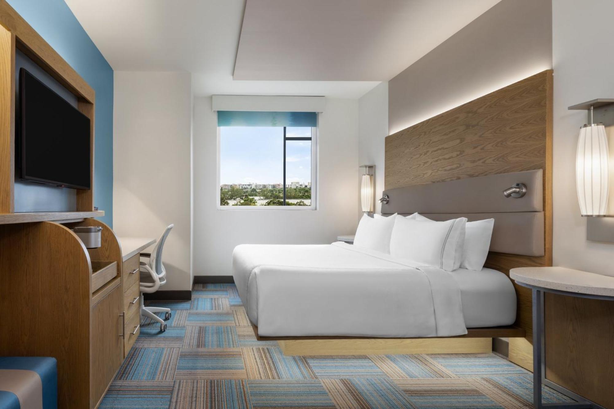 Standard King Room