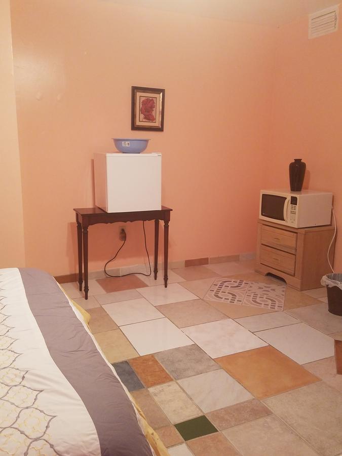 Queen Studio