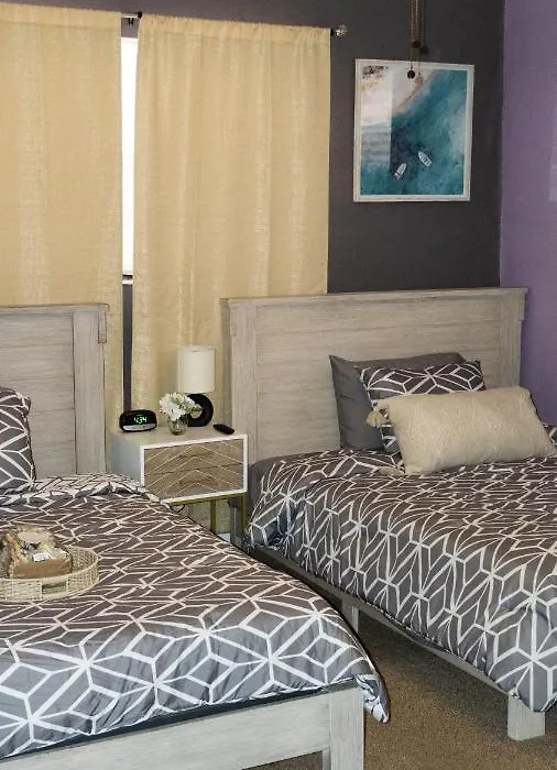 Mne Luxury In Miami-1