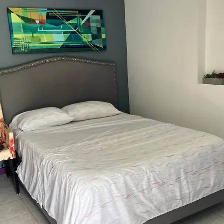 Quiet Apartment Free Parking-2