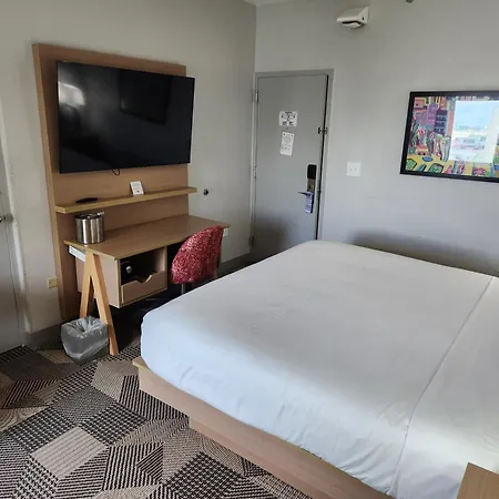 Miami International Airport Hotel-3